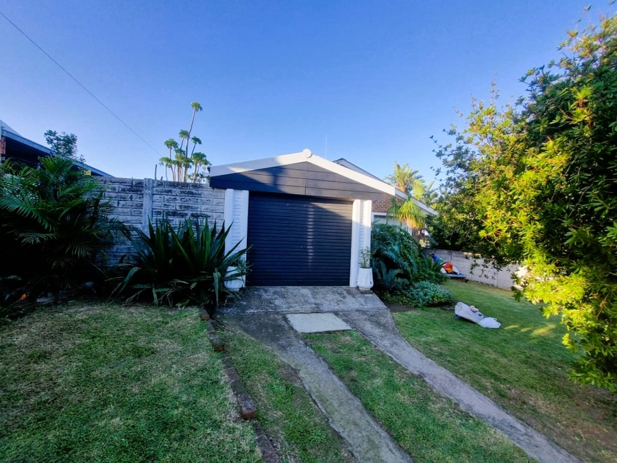 3 Bedroom Property for Sale in Gonubie Eastern Cape